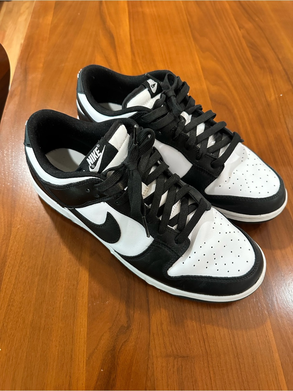 Nike Black and White Low-Top Sneakers with Swoosh